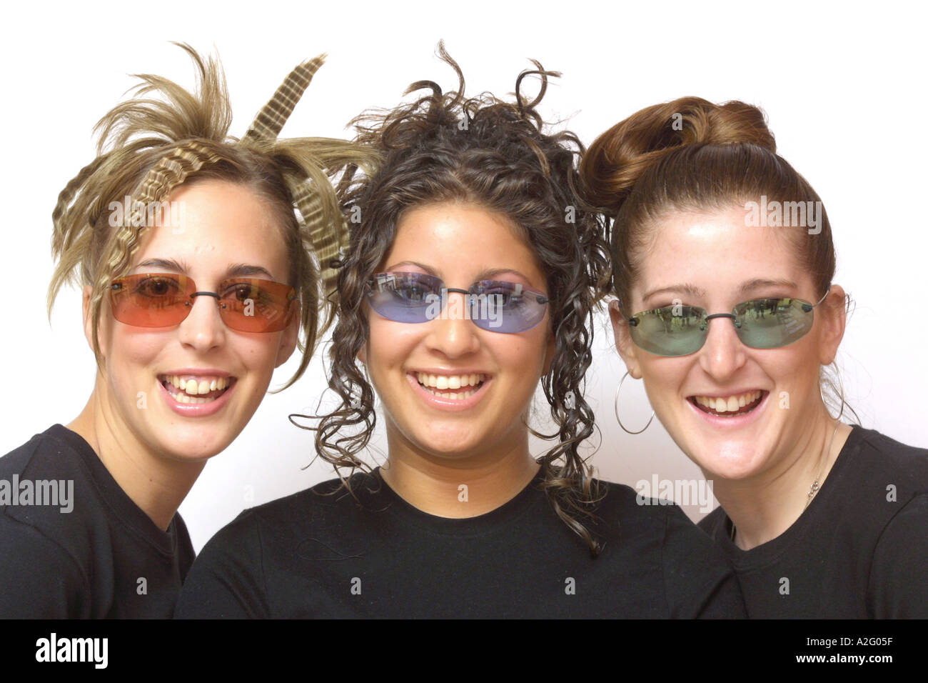 Drei Modelle mit getönten rahmenlose Brille Stockfoto