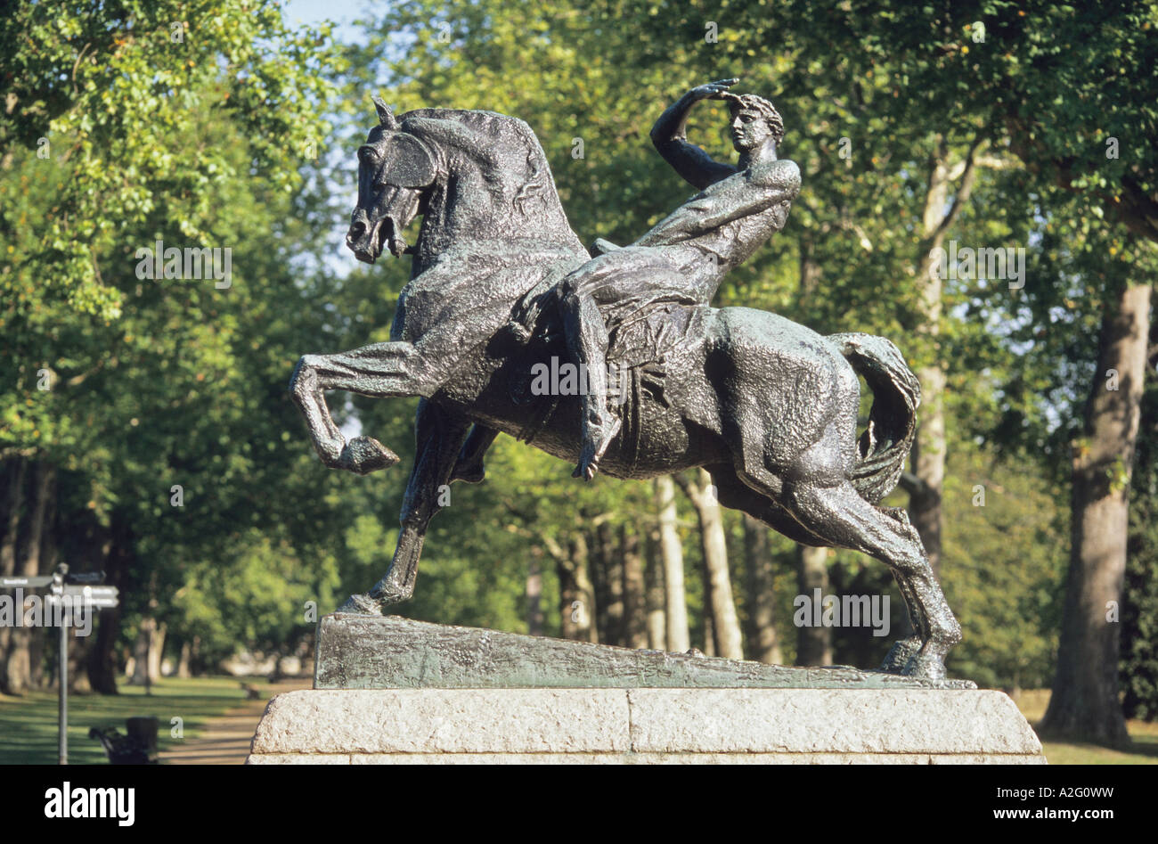 "Körperliche Energie" eine Statue von G F Watts in Kensington Gardens, London Stockfoto