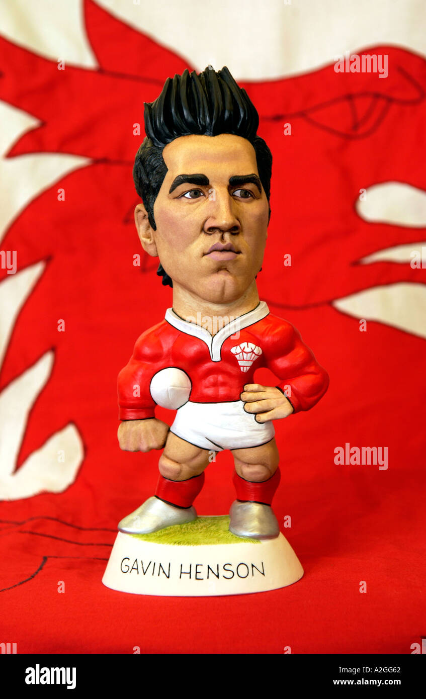 Grogg der walisischen Rugbyspieler Gavin Henson in die Welt der Groggs Pontypridd auf eine walisische Nationalflagge Stockfoto