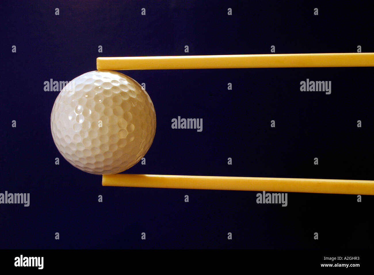 No-Name Golfball mit Stäbchen Stockfoto