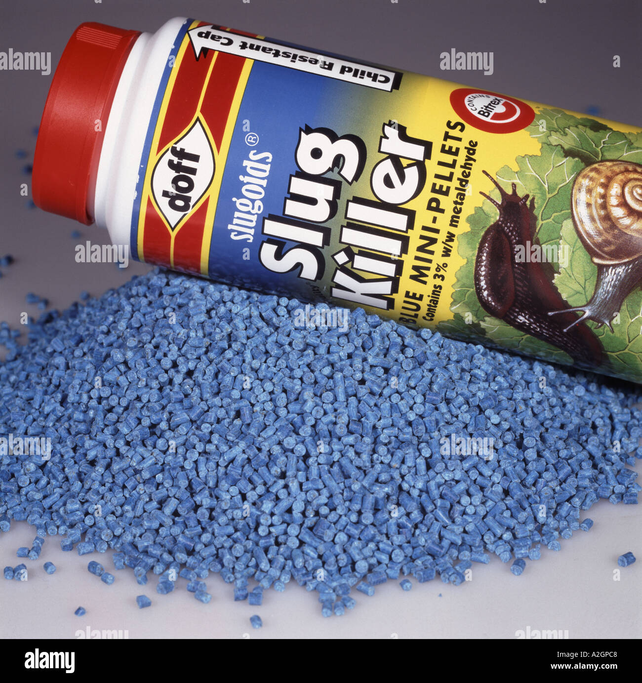 Slug killer Container mit Zutaten und Pellets Wirkstoff Metaldehyd 3 Stockfoto