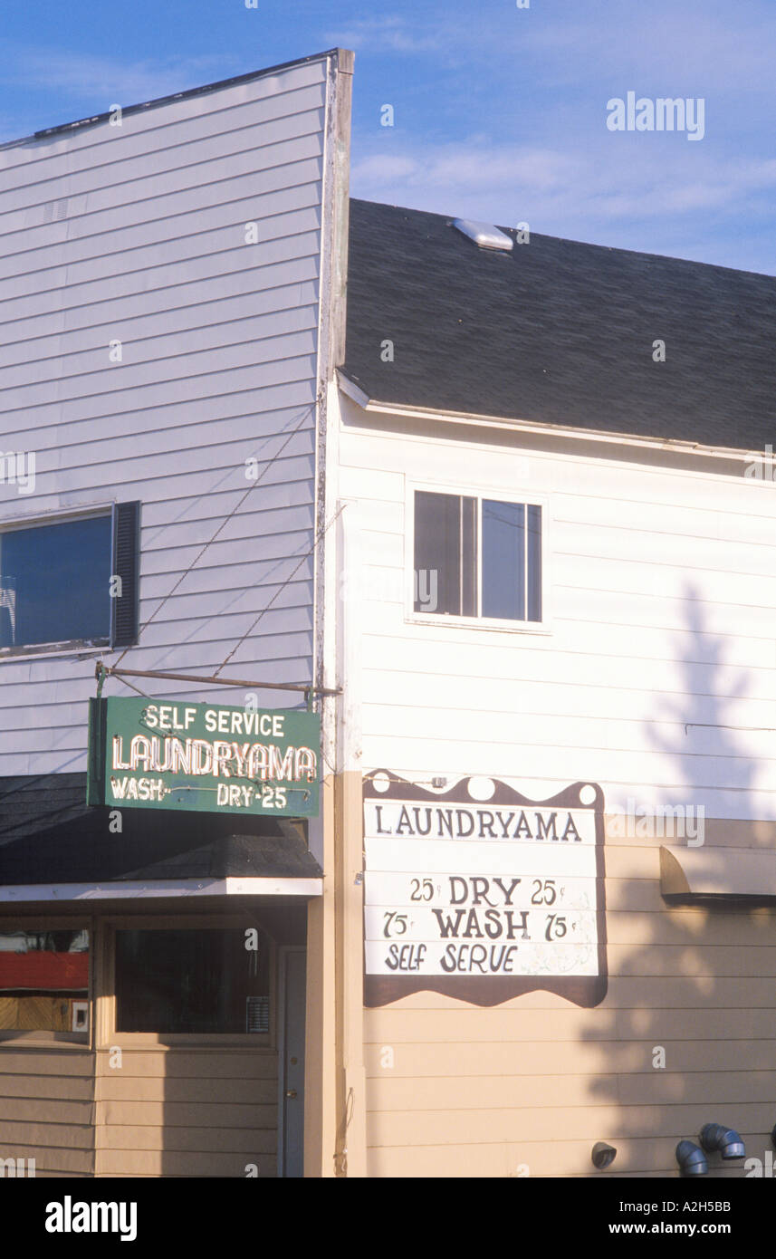 Ein Waschsalon Smalltown Washburn Wisconsin 2002 Stockfoto