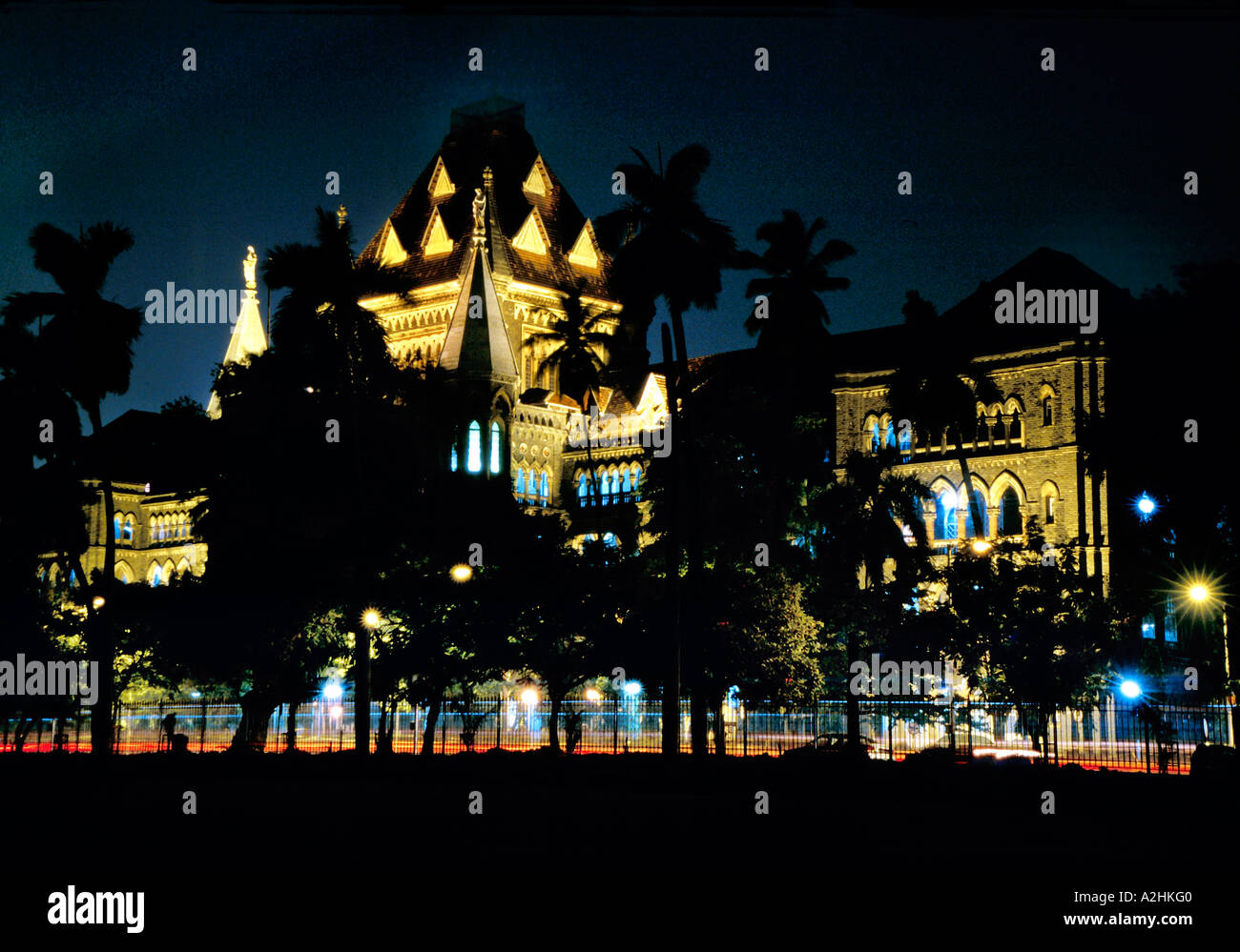 Bombay High Court Aufbau durch die Nacht-Indien Stockfoto