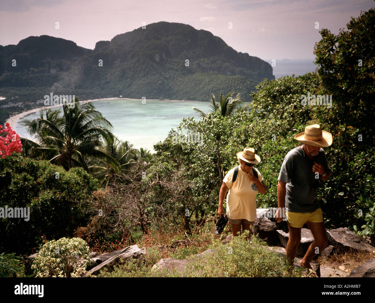 Thailand-Phi Phi Don Urlauber über Ton Sai bay Stockfoto