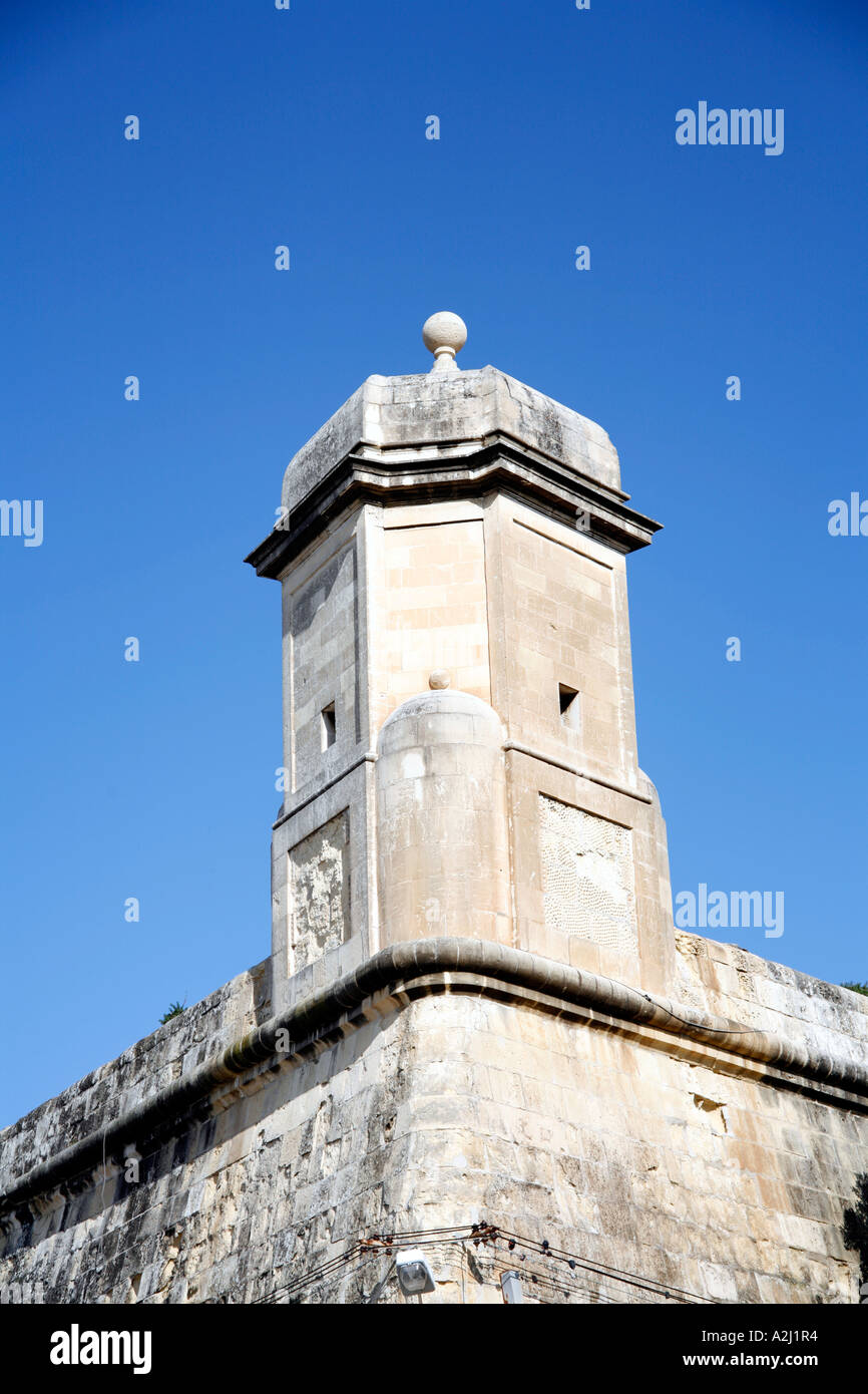Vedette an Ecke der Stadtmauer in der Nähe von City Gate Valletta Malta Stockfoto