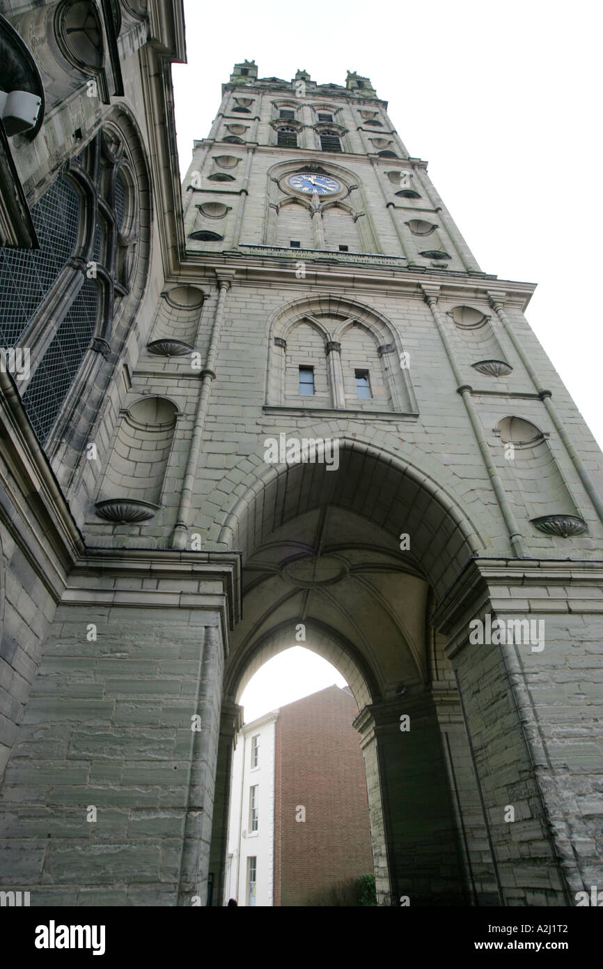 Der Turm der St. Mary Church, Warwick, England Stockfoto