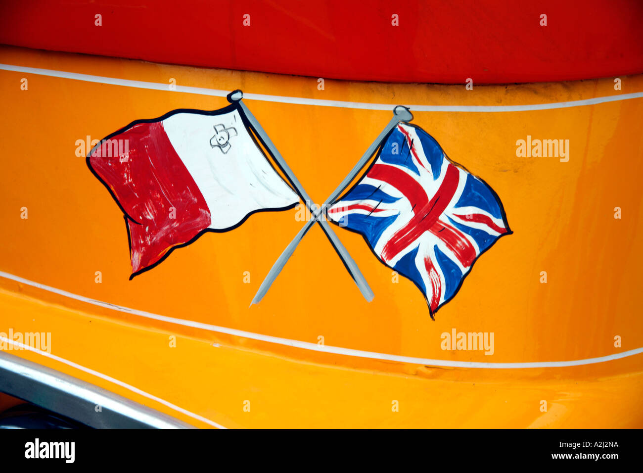 Flagge von Malta und Großbritannien gemalt auf Vorderseite von einer traditionellen Bedford Bus Valletta Malta Stockfoto