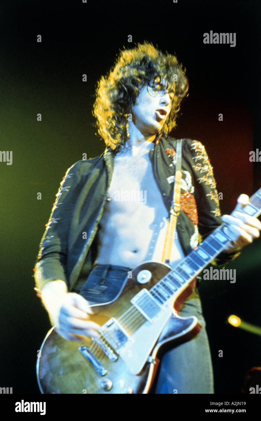 LED ZEPPELIN Jimmy Page über 1975 Stockfoto