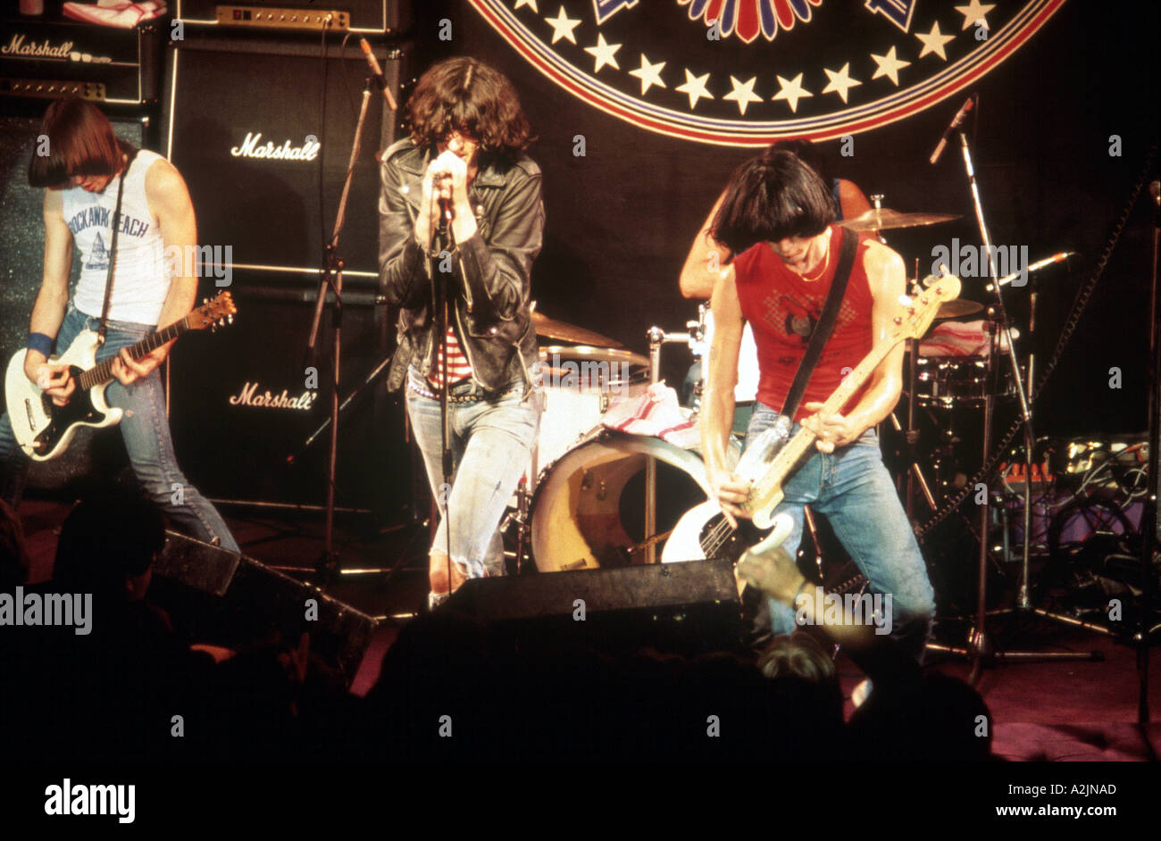 RAMONES uns rock Band auf einer niederländischen Fernsehsendung ca. 1978 Stockfoto