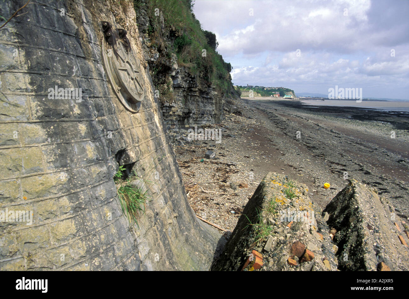 Kombinierten Kanalisation Outfall Rohr Penarth Wales UK Stockfoto