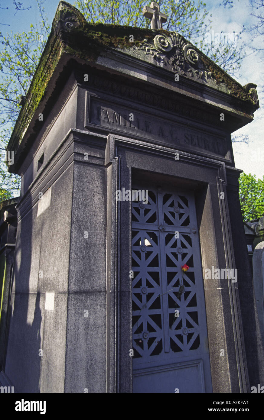 Seurat Grab Pere Lachaise Friedhof Paris Frankreich