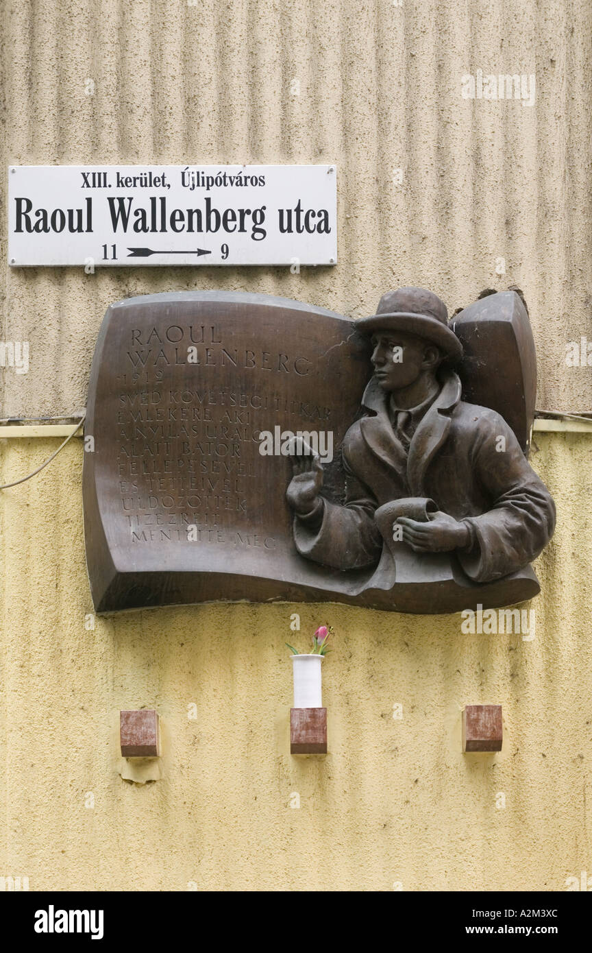 Ungarn, Budapest: Raoul Wallenberg (Straße) & Statue, Denkmal, schwedischer Diplomat, der viele Juden während des 2. Weltkrieges gerettet Stockfoto