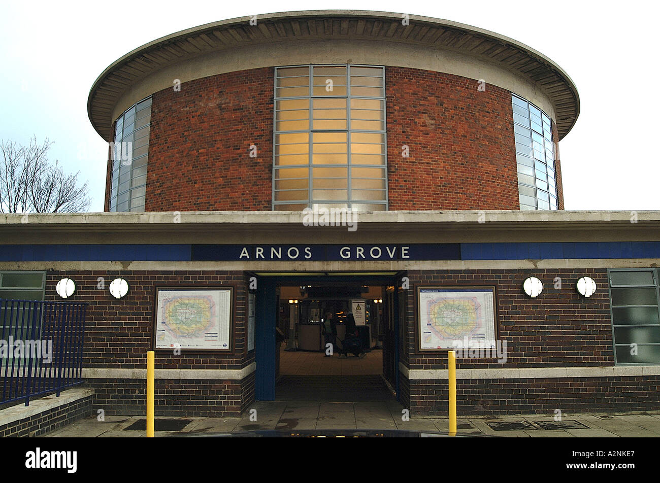 Arnos Grove Tube Station Art-deco-Runde Dach aufgeführten Gebäude Stockfoto