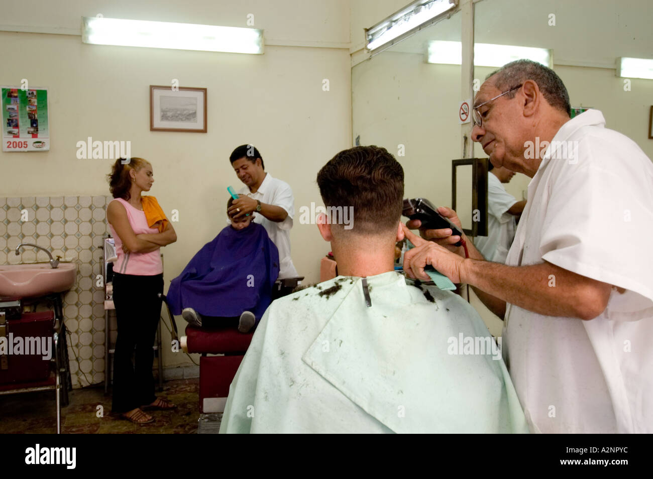 Friseur Haare schneiden, Havanna-Kuba Stockfoto
