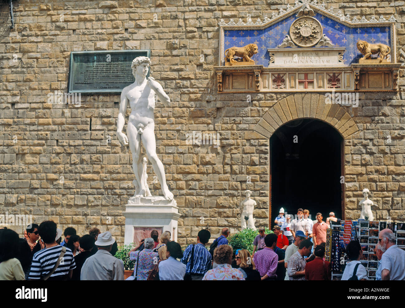 Florenz-Toskana-Italien.  Kopie des David von Michelangelo vor Palazzo Vecchio auf der Piazza della Signoria Stockfoto