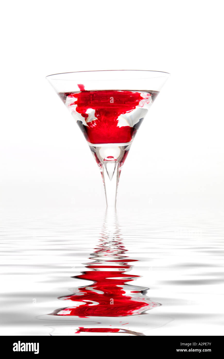 Blut in einem cocktail Stockfoto