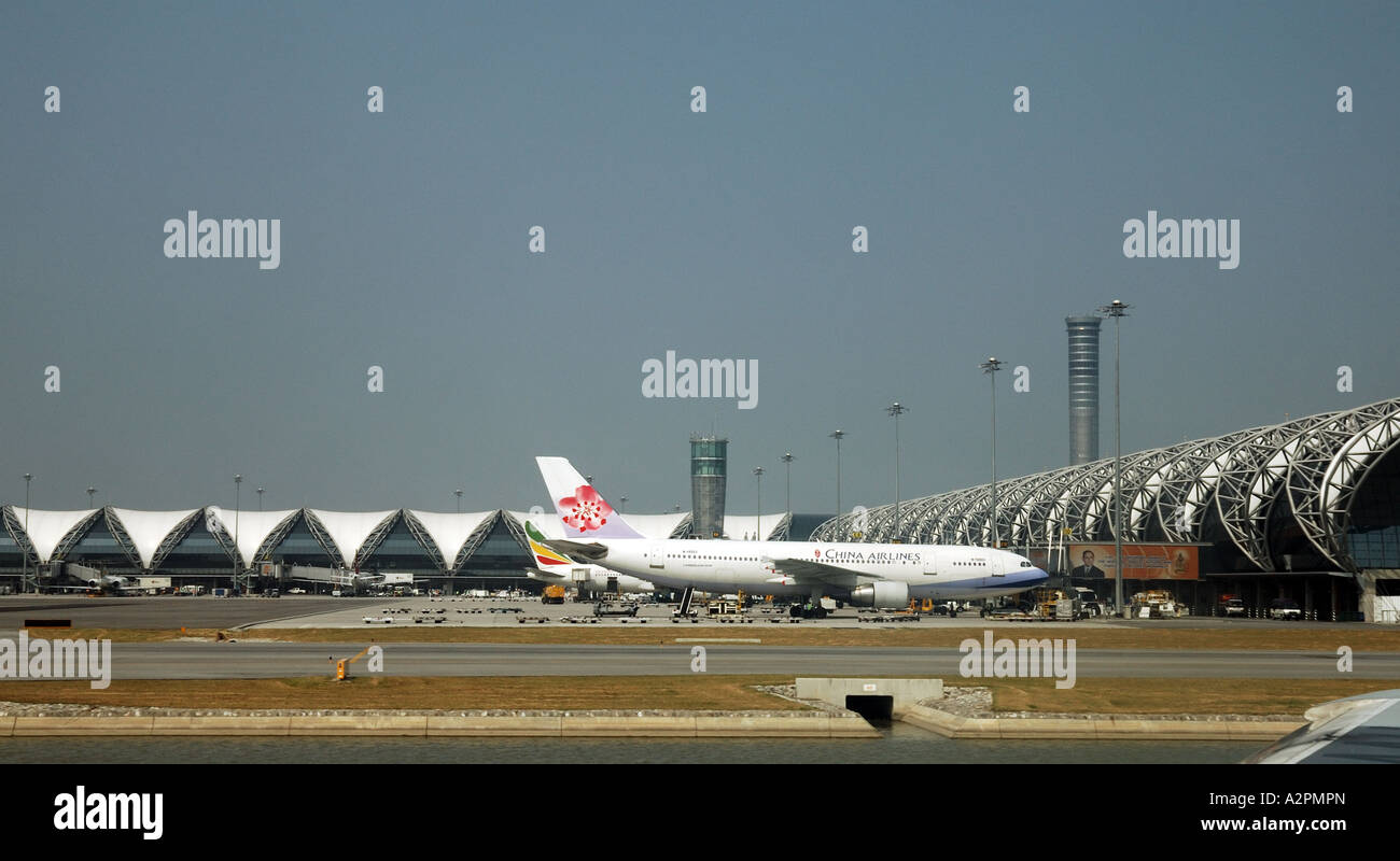 Die spektakulären neuen internationalen Flughafen Bangkok Suvarnabhumi. Stockfoto