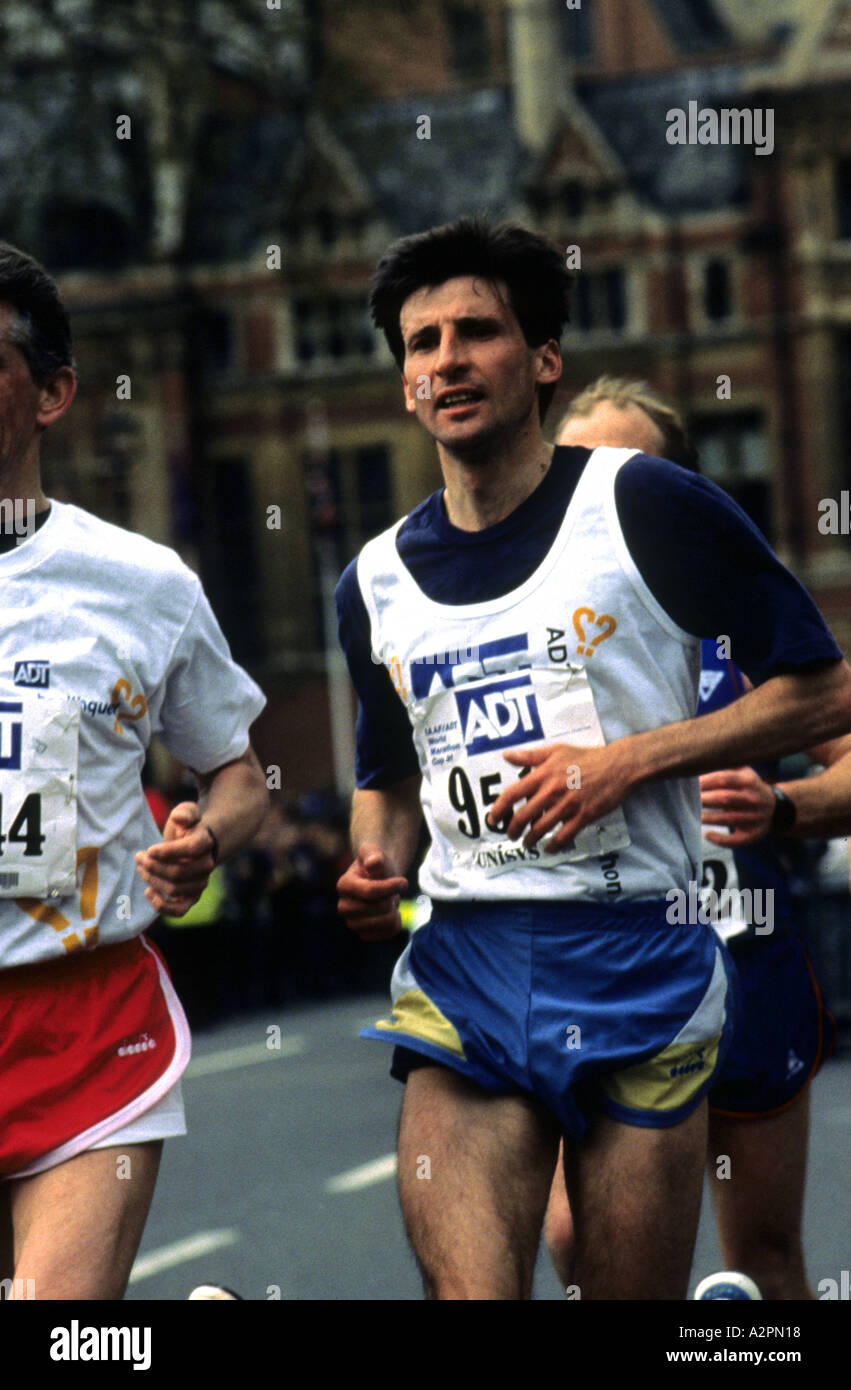 Sebastian Coe läuft beim London-Marathon in der Nähe von 1991 zu beenden, in Westminster Stockfoto