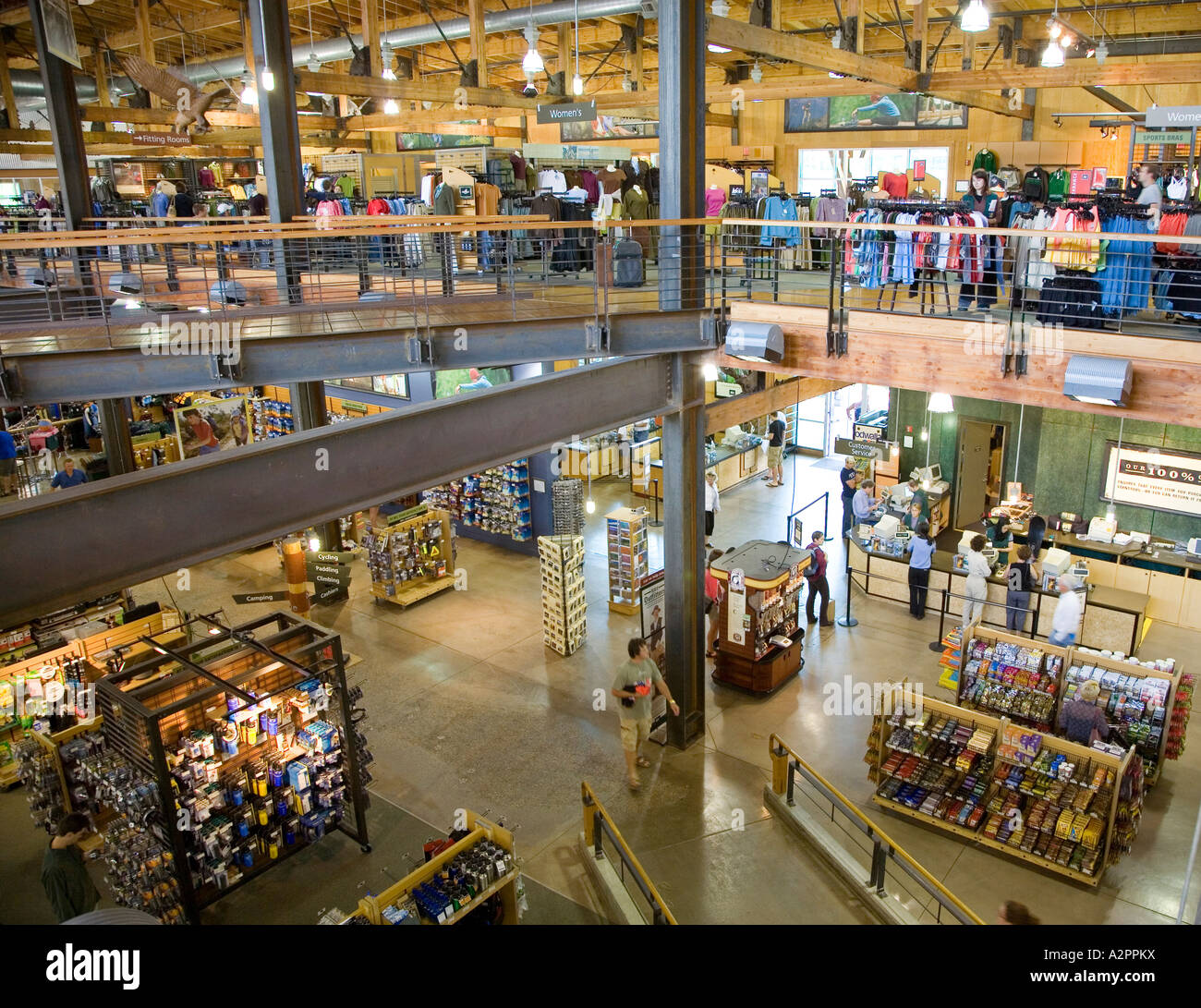 Offene-Store auf zwei Ebenen, Verkauf von outdoor-Sportarten waren Seattle USA Stockfoto