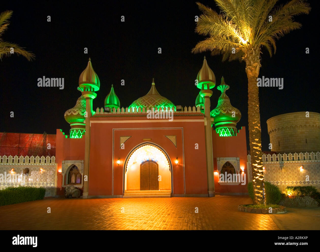 Alf Leila Wa Leila Fantasia Einkaufszentrum Sharm El Sheikh Agypten Markt Leuchtet Abend Nacht Shouk Open Air Marktplatz Tourist Stockfotografie Alamy