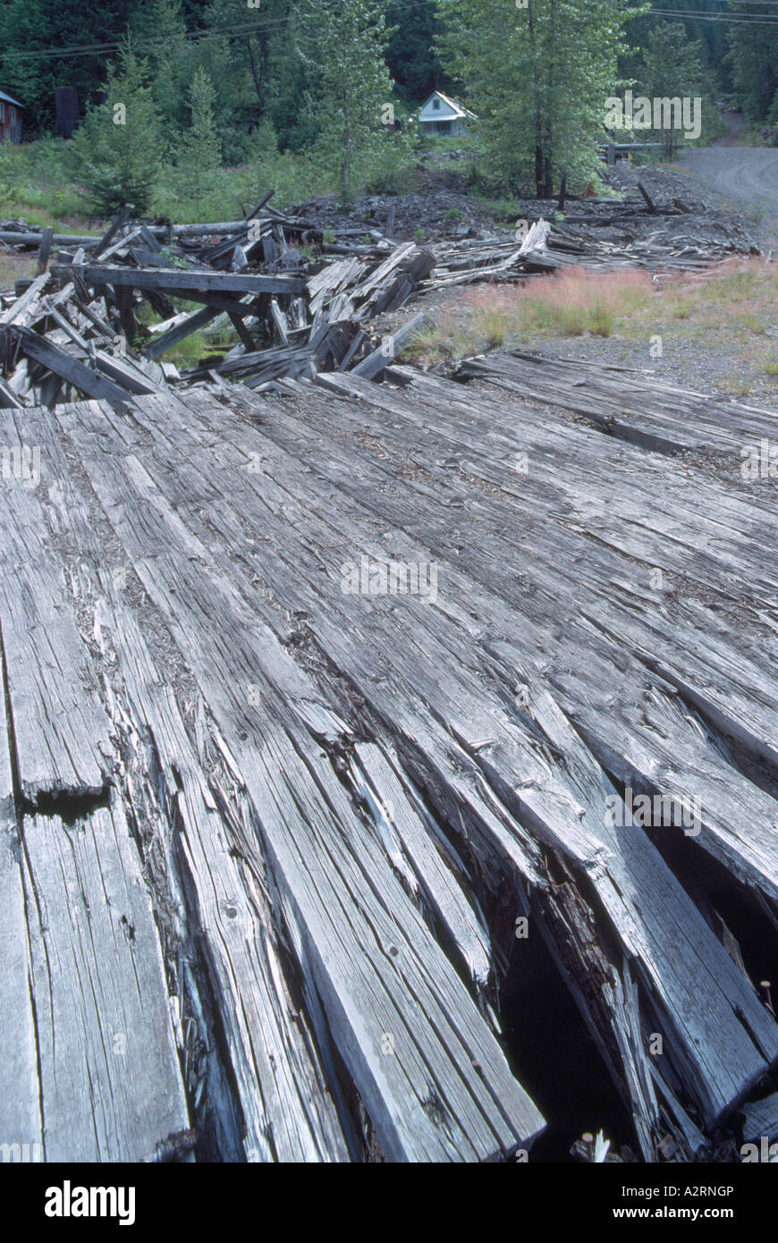 Sandon, BC, Britisch-Kolumbien, Kanada - alte Holz Holz Hauptstraße im historischen "Silver Rush" Ghost Bergbaustadt, Kootenay Region Stockfoto