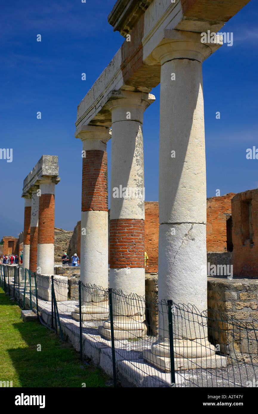 Pompeji-Italien-dorischen Säulen Stockfoto