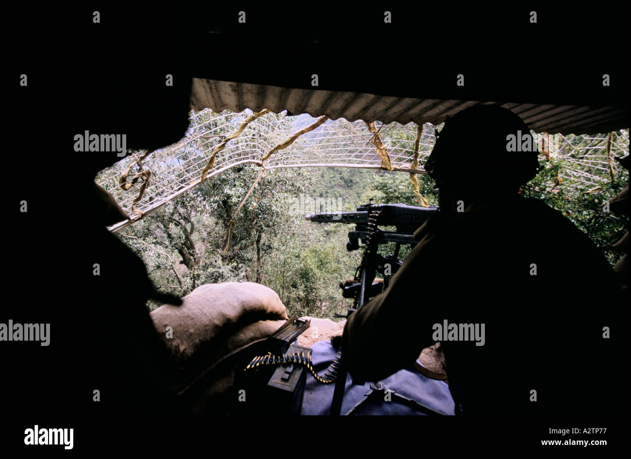Kaschmir unter Konflikt 1999 Soldaten in Chakoti Azad Kaschmir entlang der indischen Line of Control 1999 Stockfoto