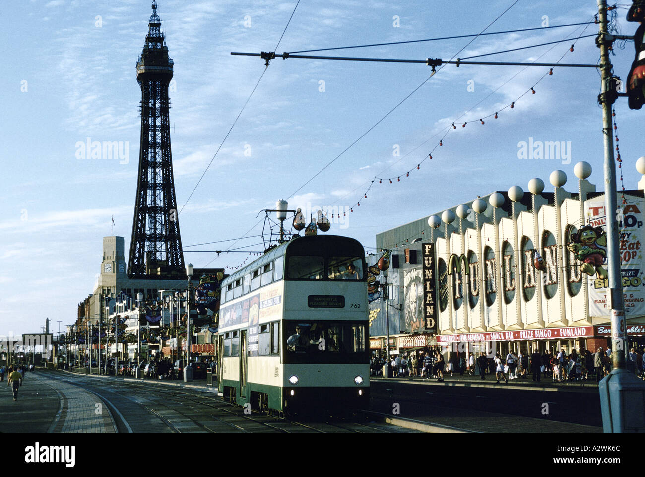 Blackpool Promenade Turm Stockfoto