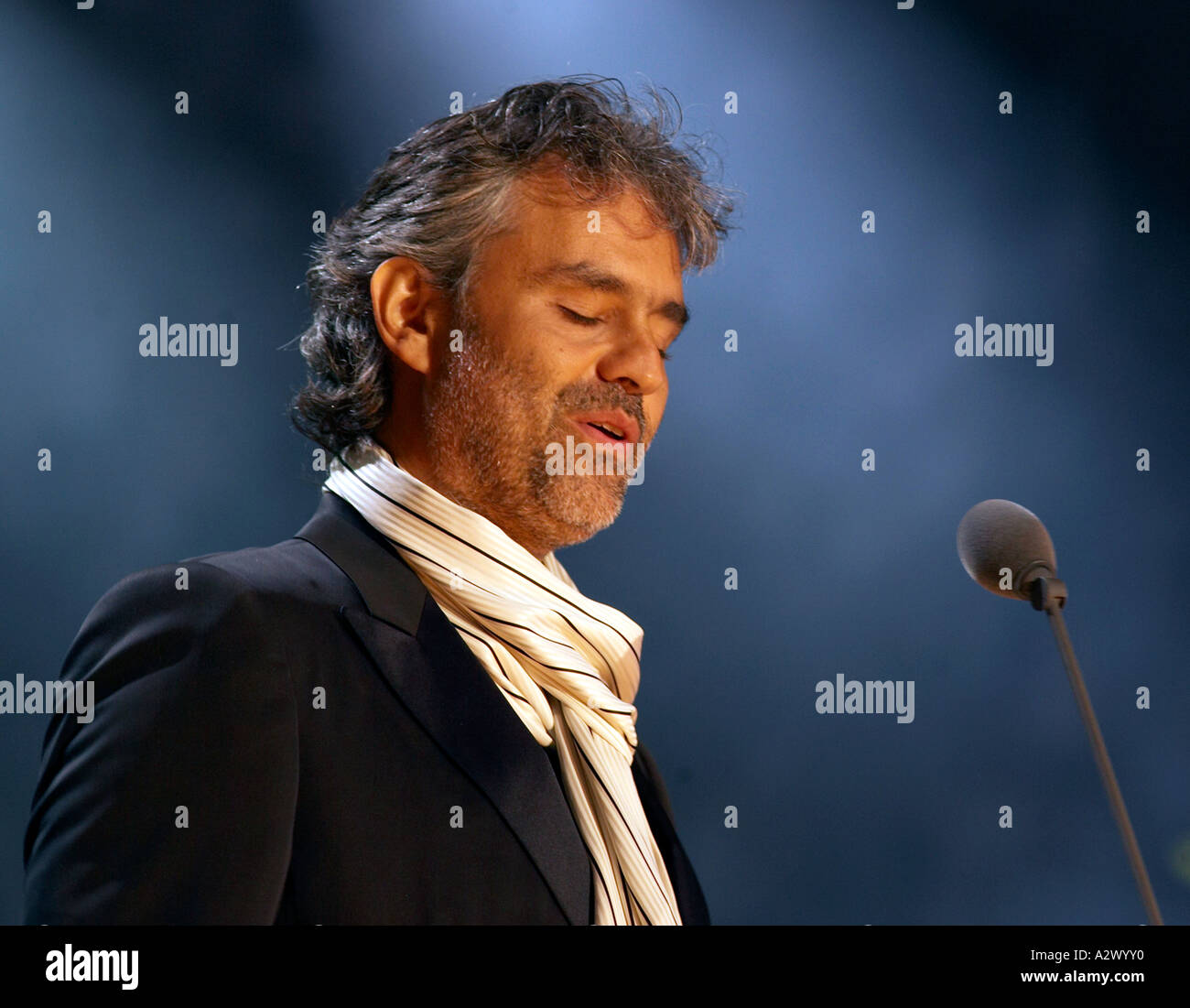 Die italienische Oper star, Andrea Bocelli in concert Stockfoto