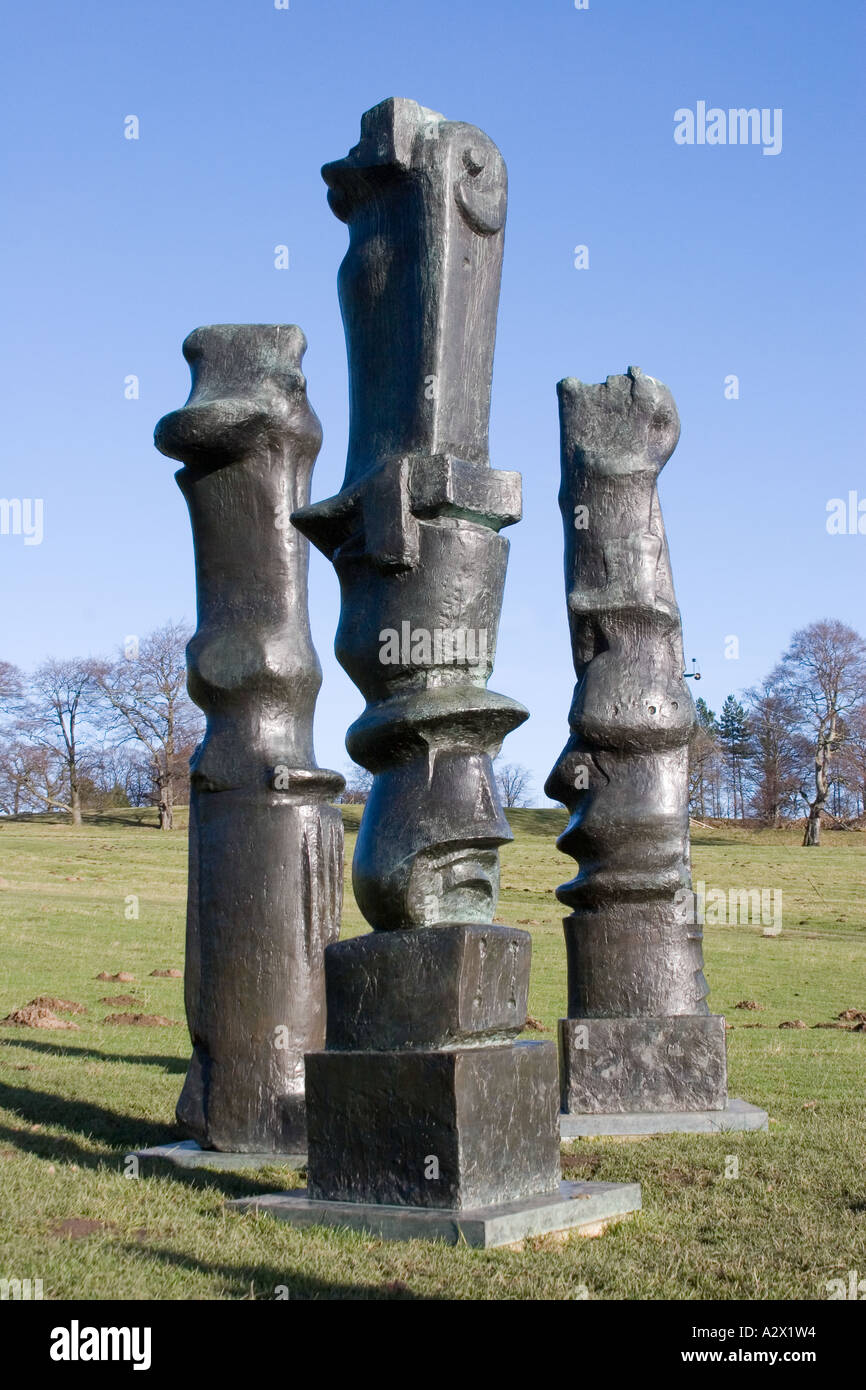 Yorkshire Sculpture Park, West Bretton, Wakefield, Henry Moore, aufrechte Motiv Nr. 1 Stockfoto