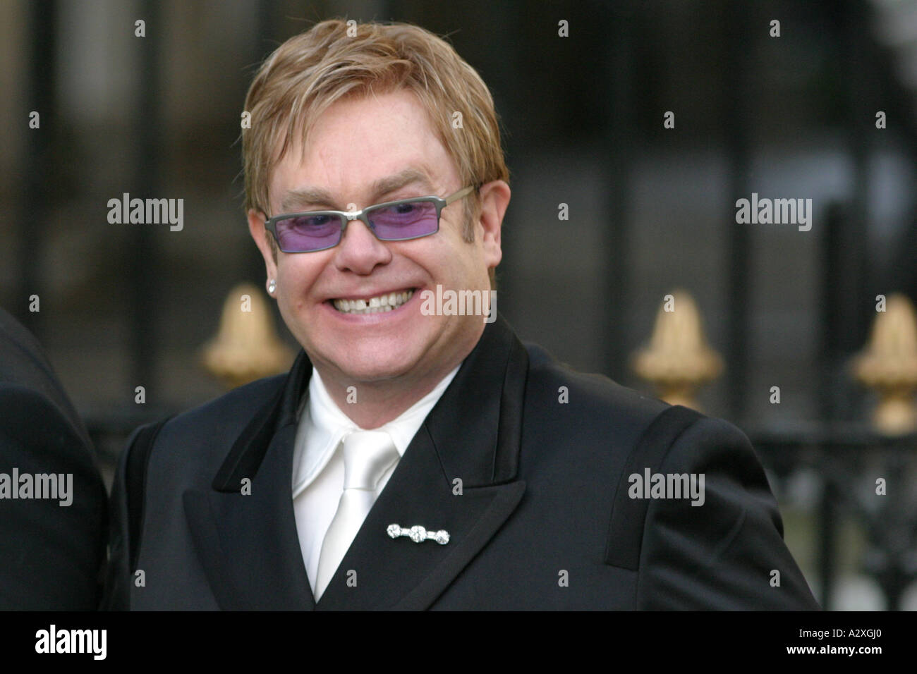Elton John und David Furnish an ihre Lebenspartnerschaft statt in der Guild Hall, Windsor 21.12.05 Stockfoto