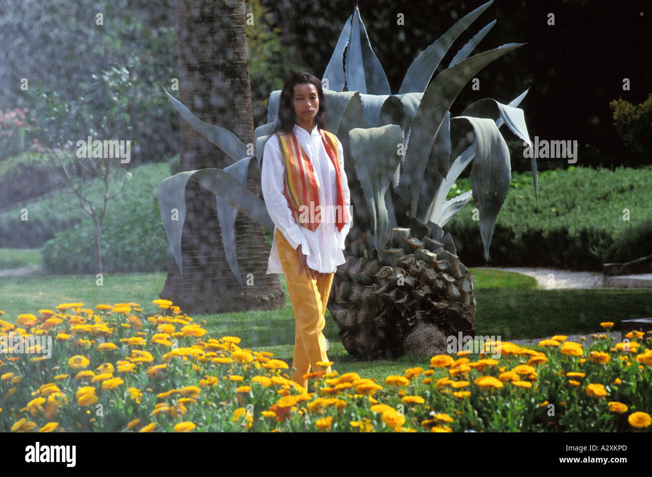Nizza, Frankreich Villa Rothschild Museumsbesucher zu Fuß bunte erdet St Jean de Cap Ferrat in der Nähe von Villefranche Stockfoto
