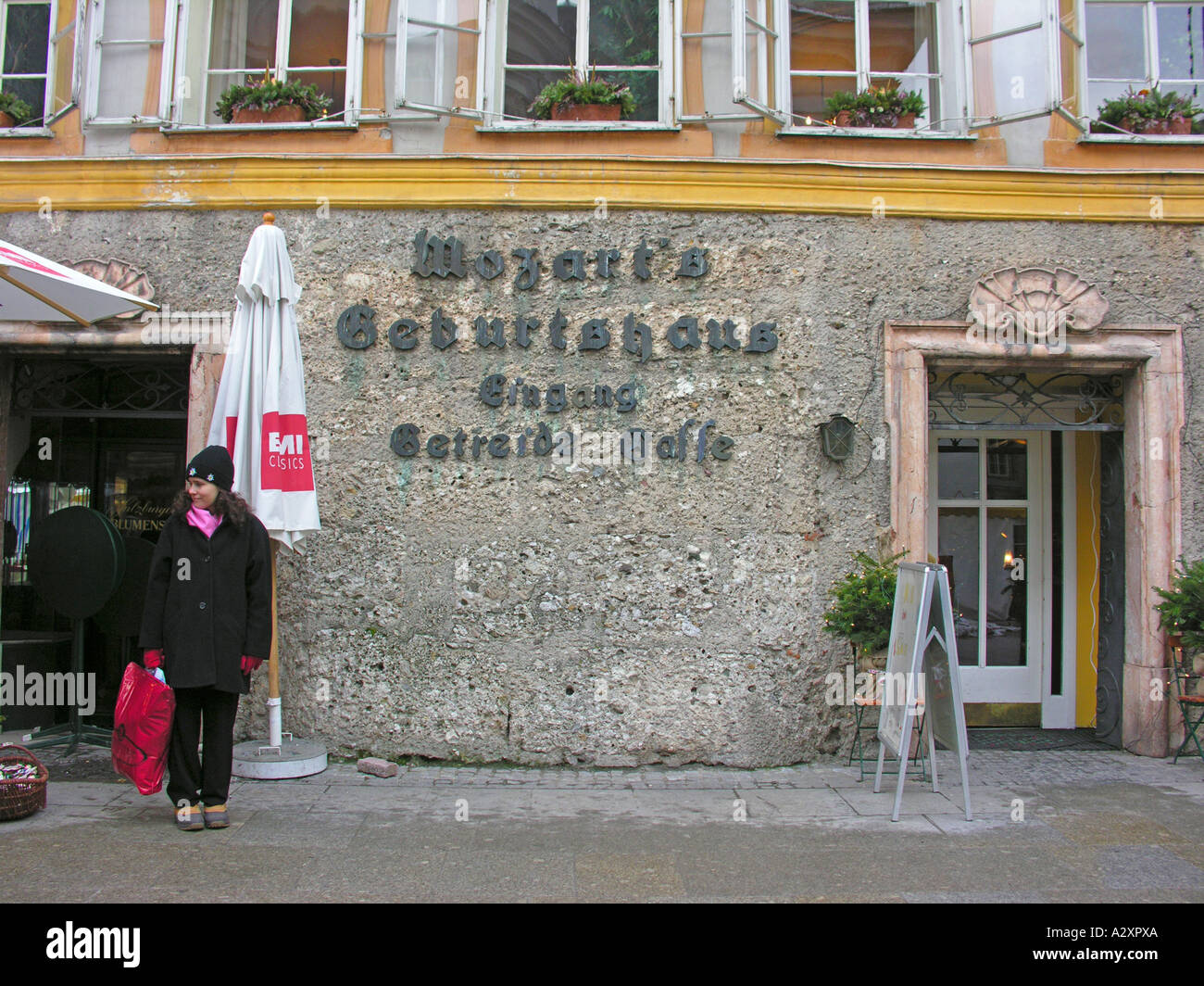 Salzburg Getreidegasse Nr 9 Ist Dass Mozarts Geburtshaus In Der