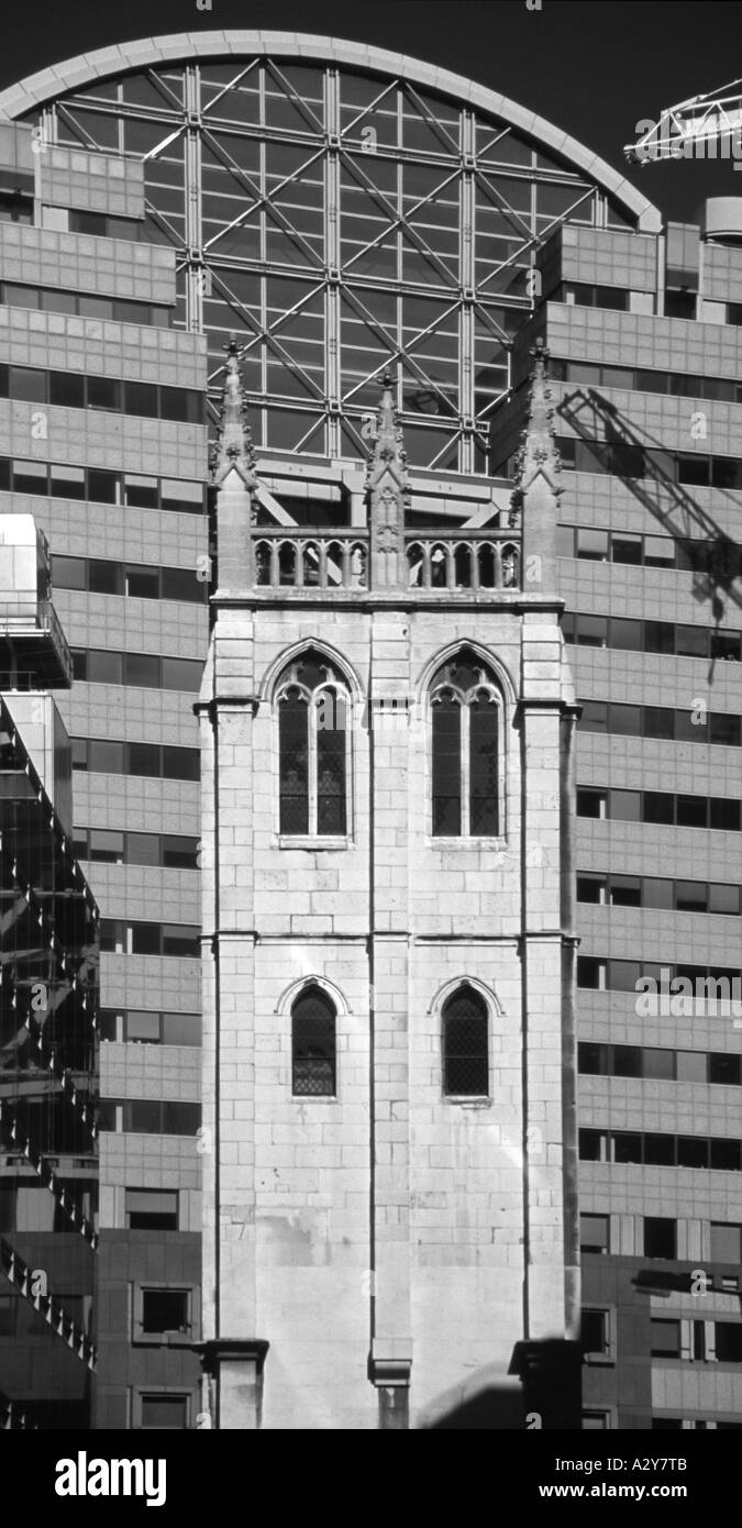 Wood Street - City of London Monochrom Stockfoto