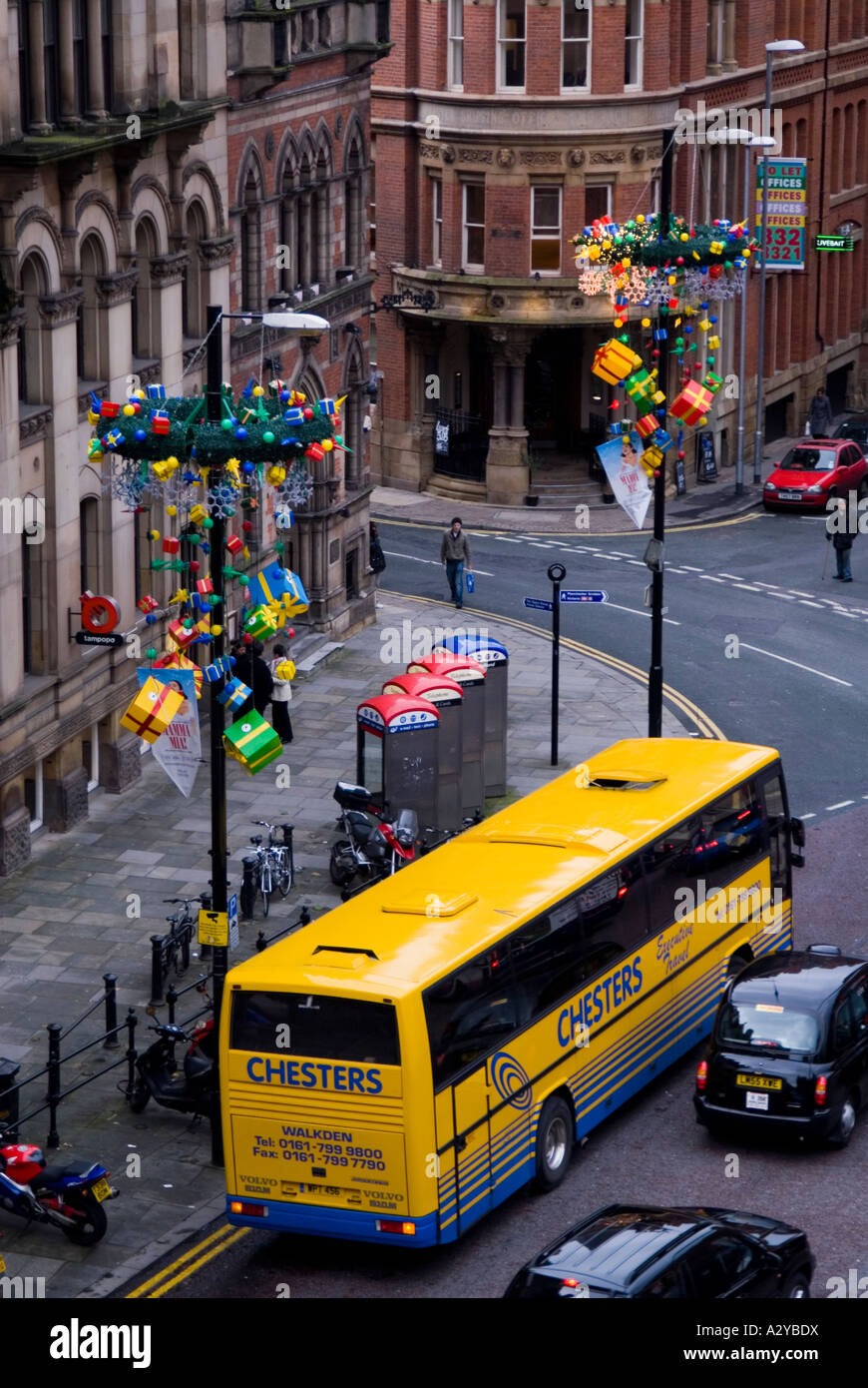 Erhöhten Blick auf Verkehr in Manchester City UK Stockfoto
