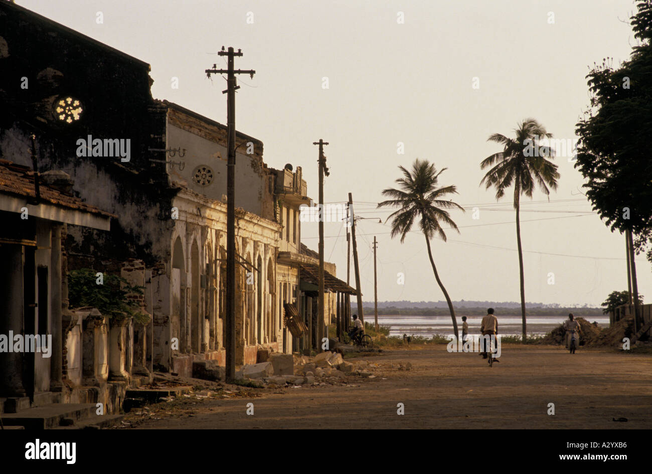 Alltag in einer bombardierten Stadt Jaffna Halbinsel 1991 Stockfoto