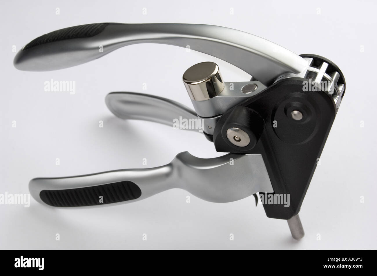 Hi-Tech-Designer Korkenzieher auf weißem Hintergrund Stockfoto