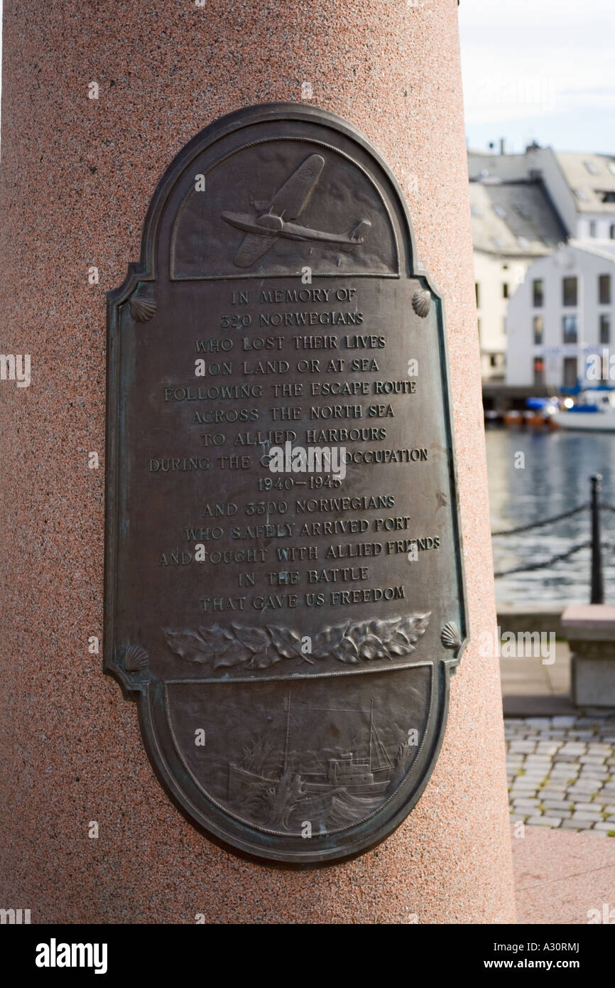Denkmal im Hafen von Alesund Norwegen WW II norwegischen Alliierten escape route (Shetland Bus) spezielle Marineeinheit Stockfoto