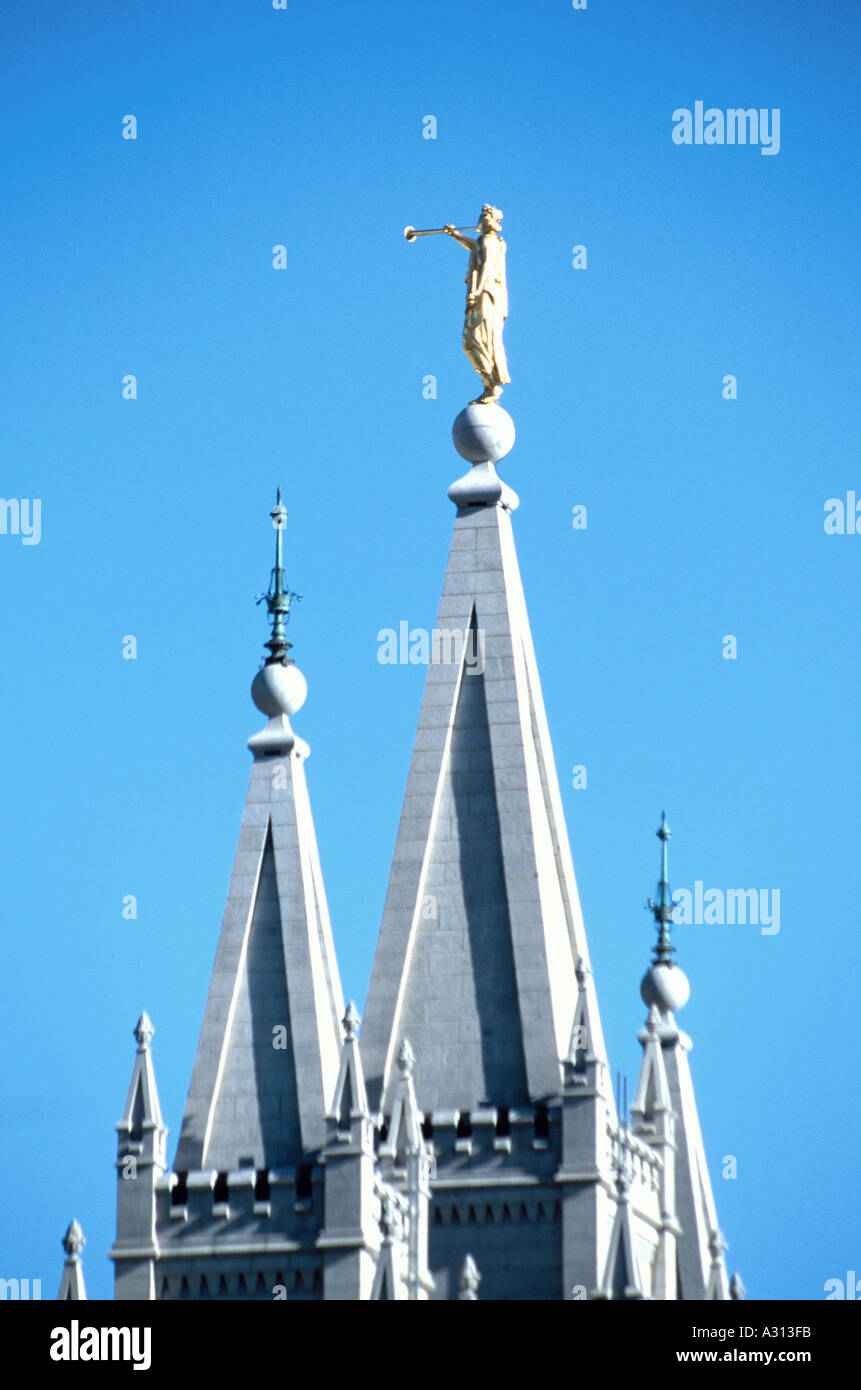 Salt Lake Tempel Engel Moroni auf Kreuzblume Turmspitze. Tempelplatz in Salt Lake City, Utah, USA Stockfoto
