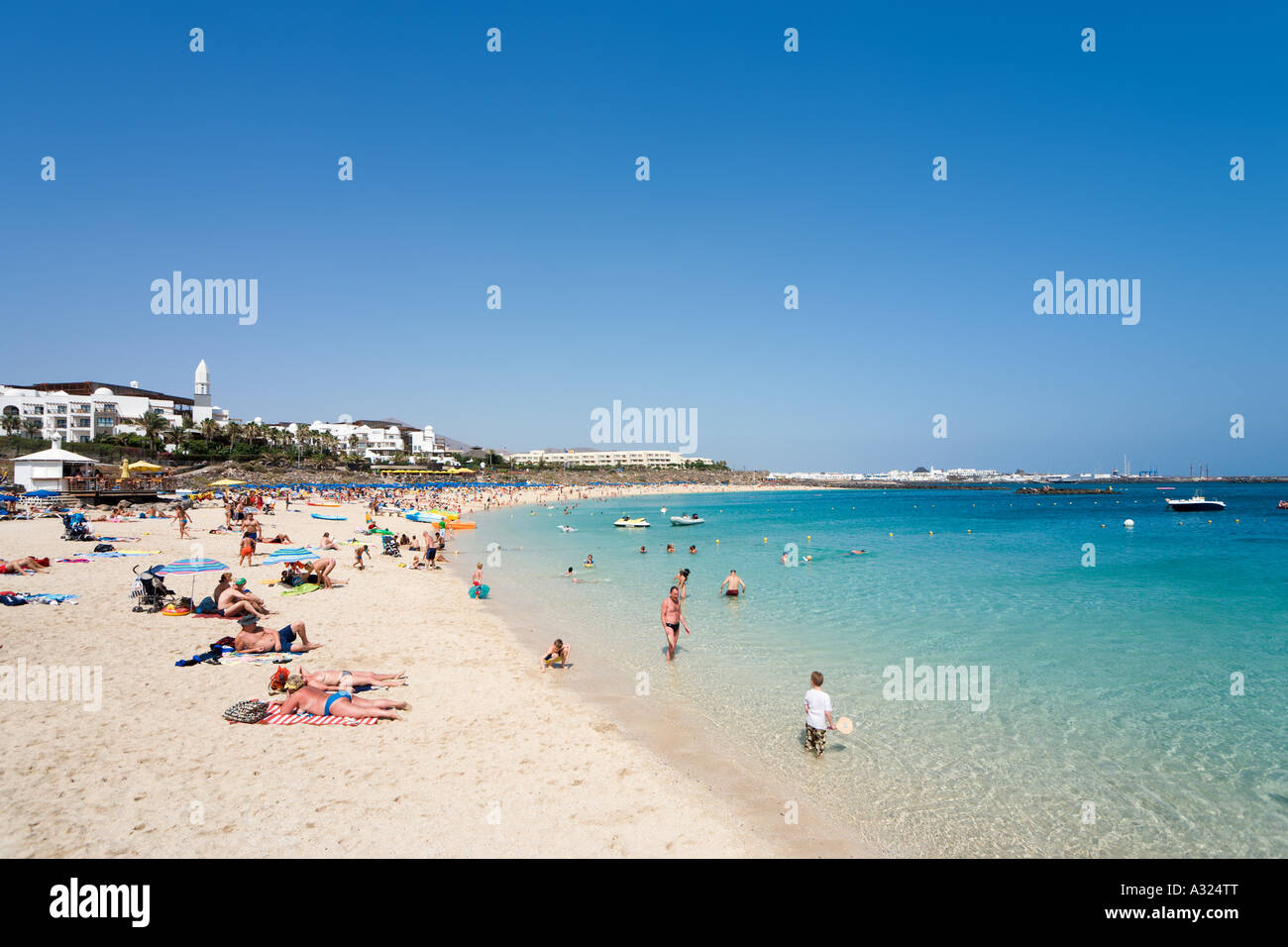 Main Beach, Playa Blanca, Lanzarote, Kanarische Inseln, Spanien Stockfoto