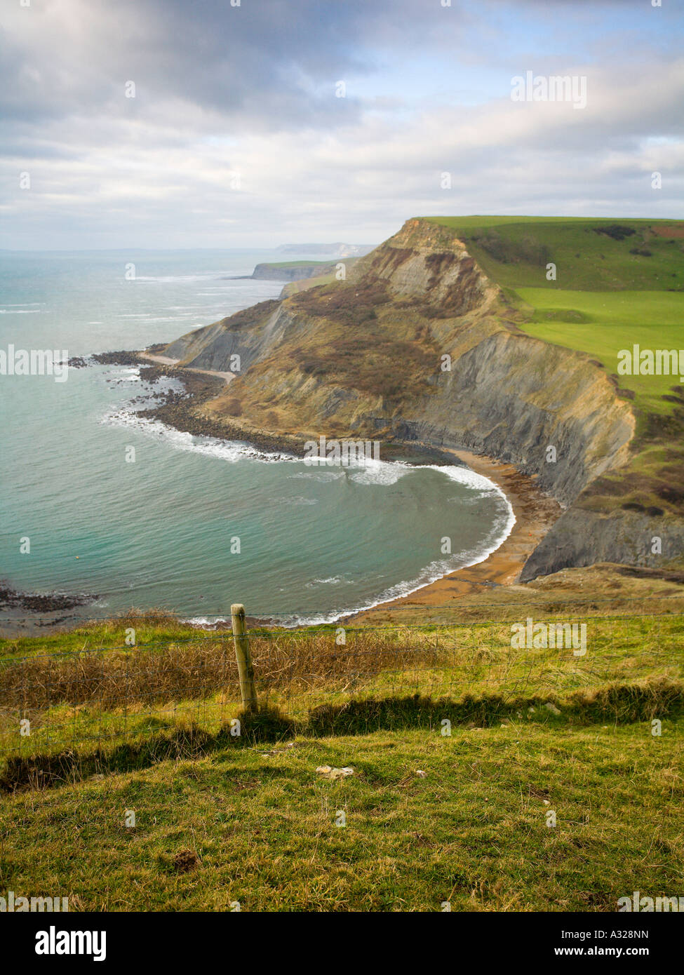 Blick vom Emmetts Hill nach Westen über Chapman s Pool Purbeck Dorset UK Stockfoto