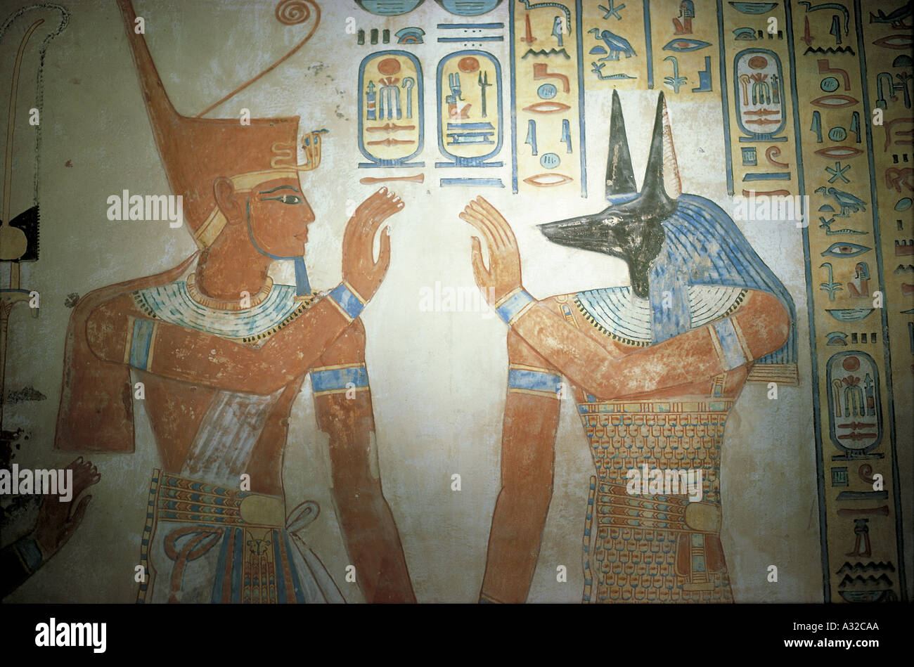 Anubis Gott Stockfotos Und Bilder Kaufen Alamy