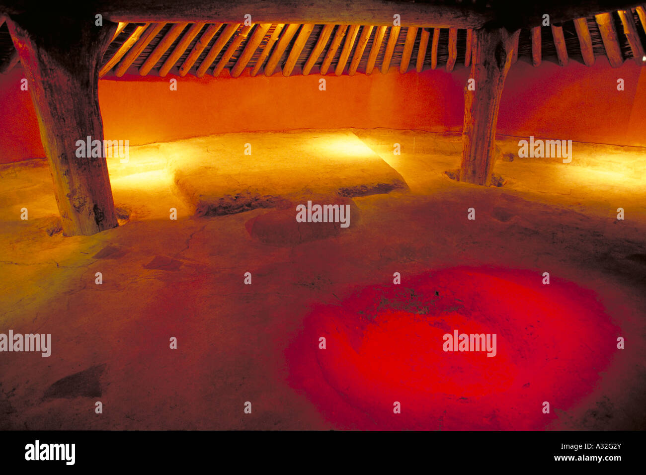 Elk222 2236 Georgien Okmulgee NM rekonstruierten Earthlodge Interieur Stockfoto