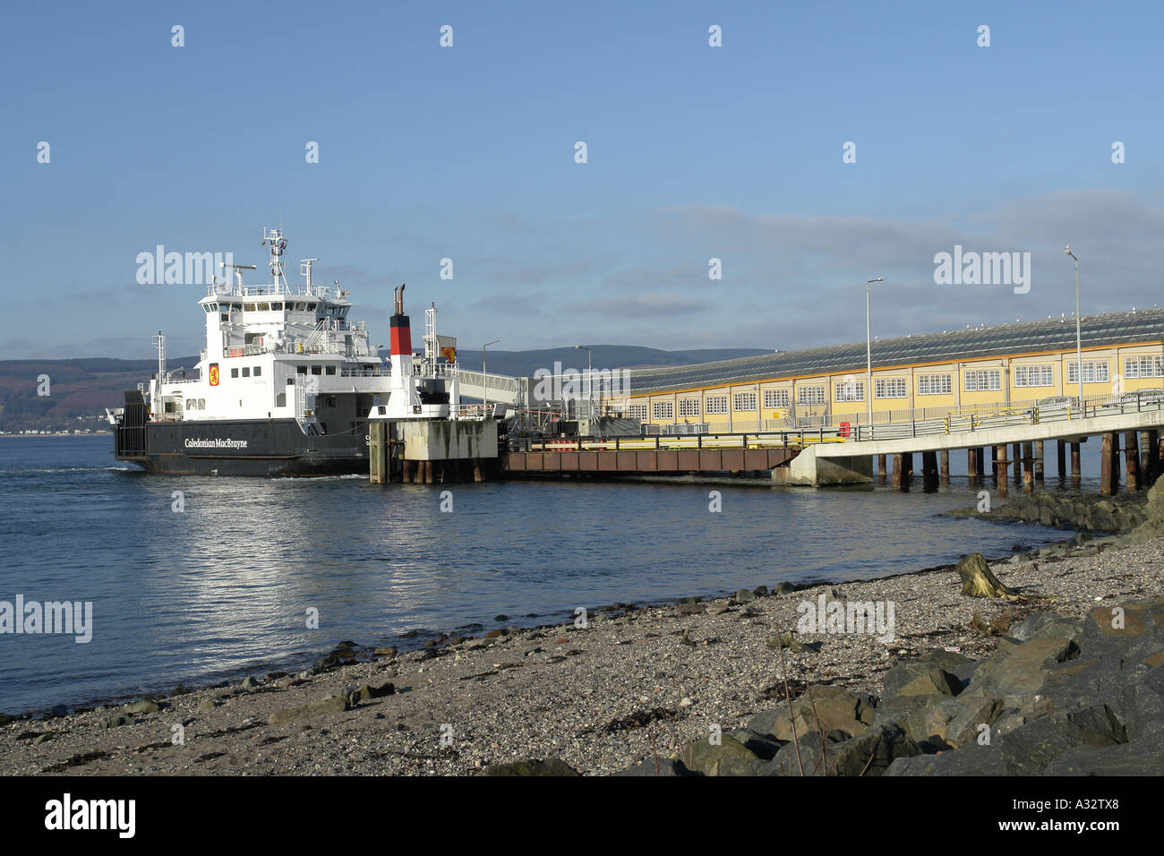 CalMac Ferry Coruisk Wemyss Bay Pier in Süd-West-Schottland Stockfoto