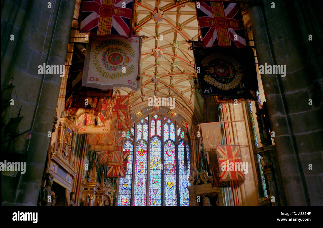 Alten Banner zu Ehren Jahrhunderte der kämpfenden Männer am Krieger Kapelle Teil von Canterbury Kathedrale Canterbury, England Stockfoto