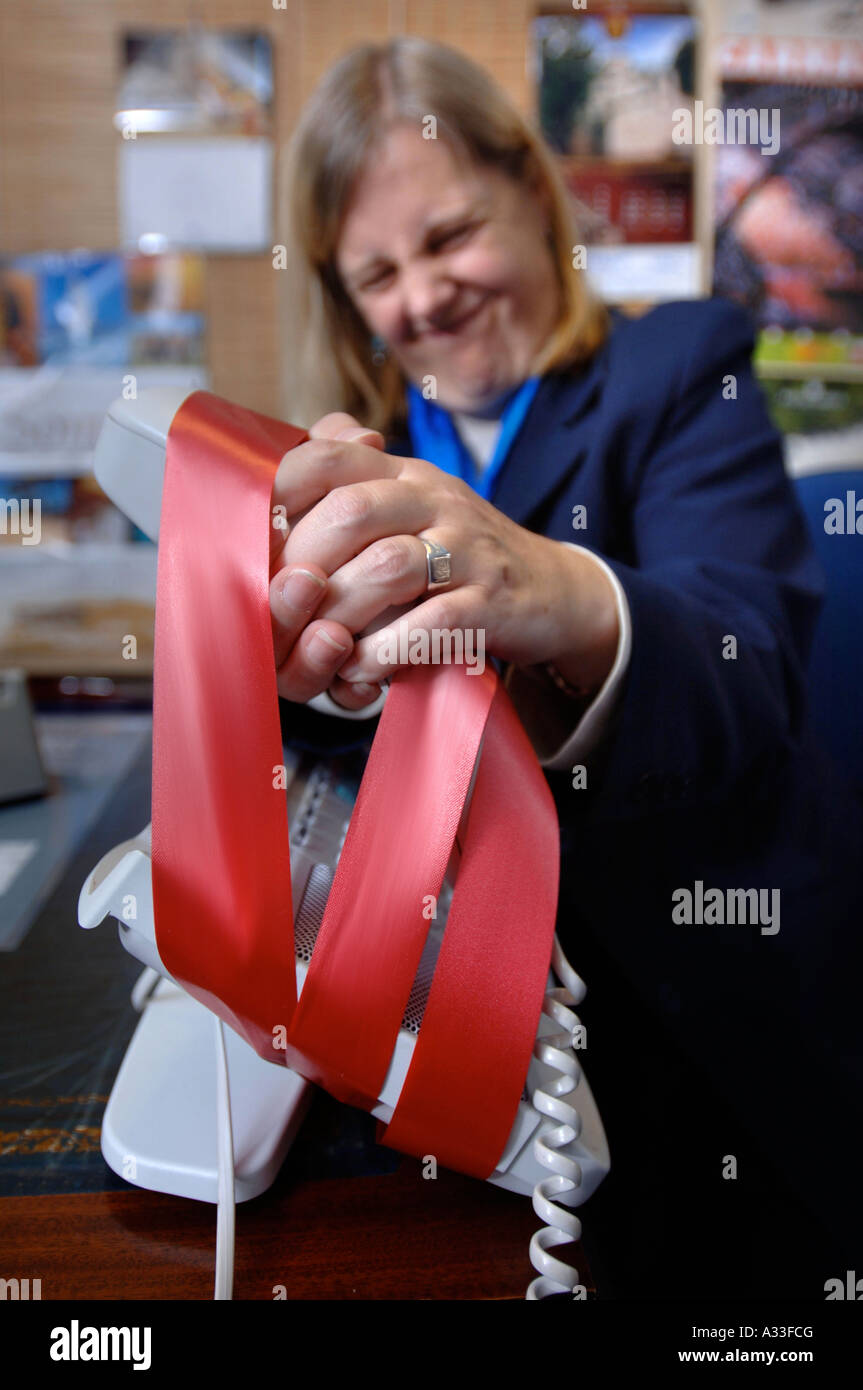 STOCK ILLUSTRATION DER BÜROKRATIE BESCHRÄNKUNGEN FÜR KLEINE UNABHÄNGIGES REISEBÜRO UNTERNEHMEN UK Stockfoto