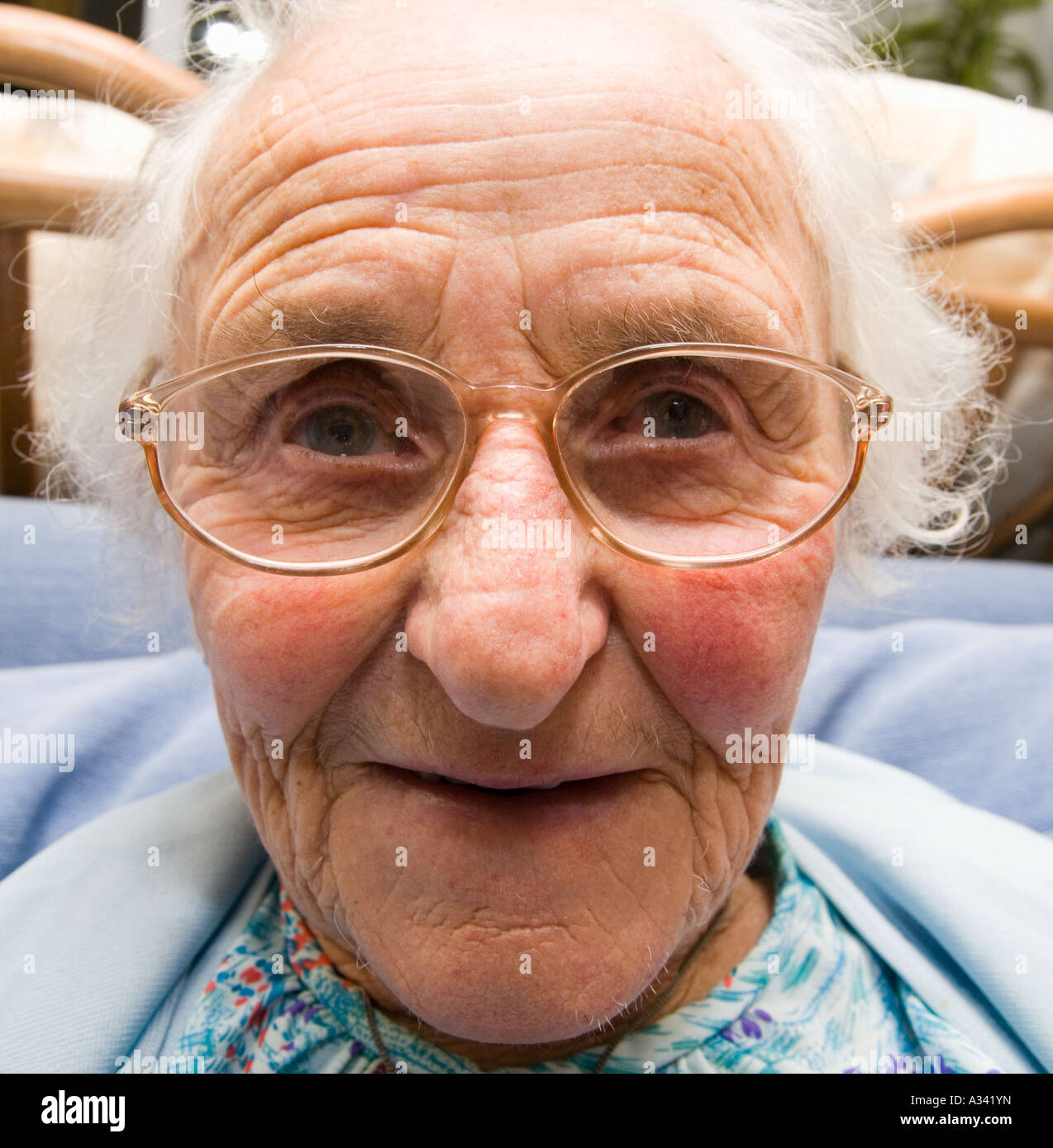 Porträt Elderley Dame lächelnd Stockfoto