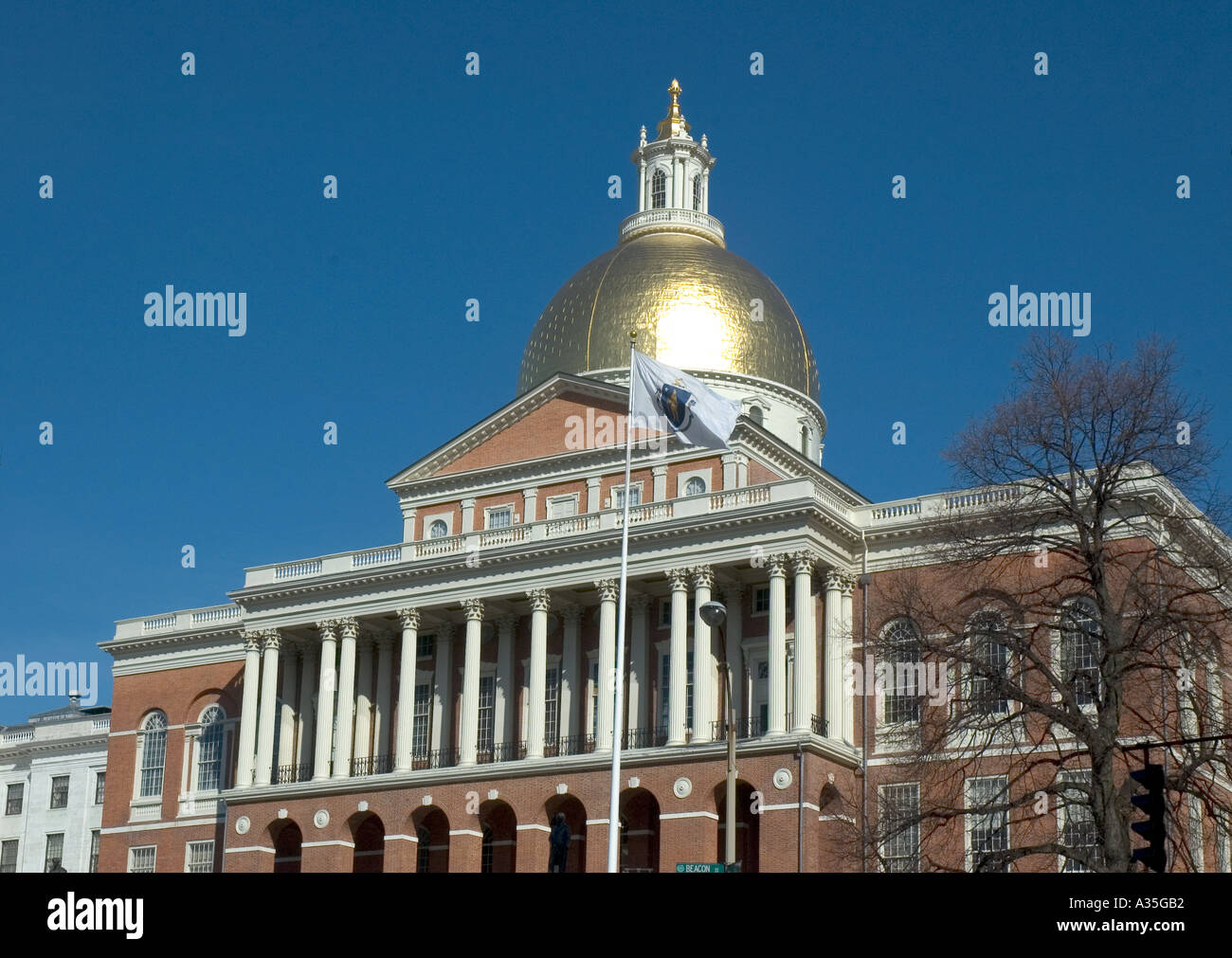 Den Wohnheimen Statehouse in Beacon Hill in Boston Stockfoto