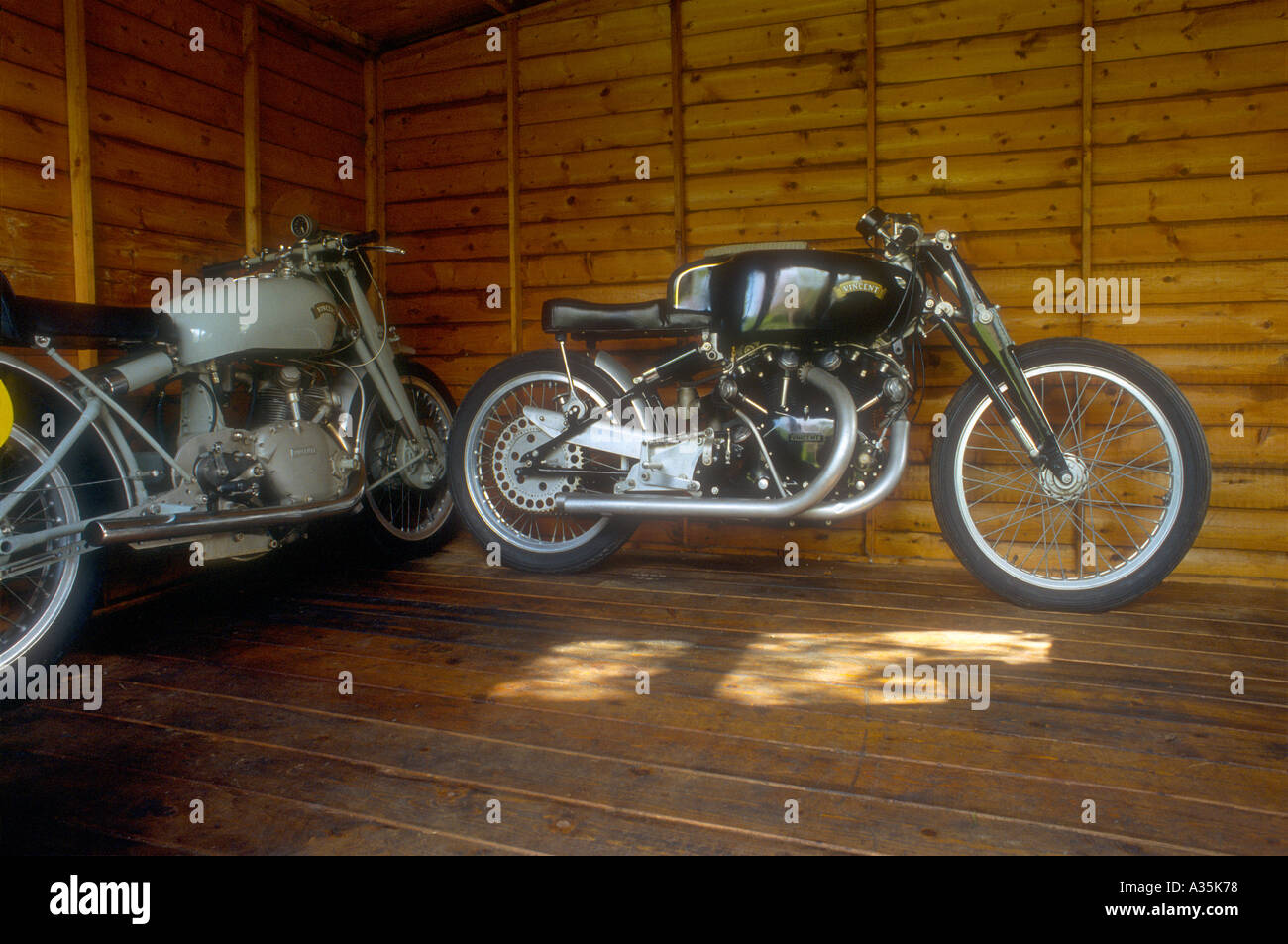 Vincent Black Lightning und Grey Flash klassische Motorräder Stockfoto