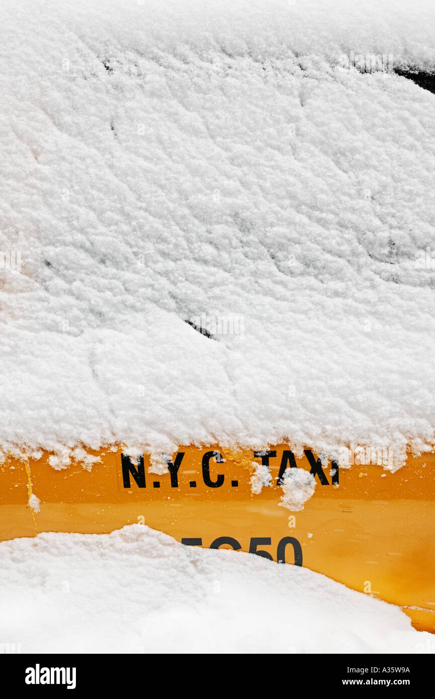 New York Yellow Cab im Schnee Stockfoto